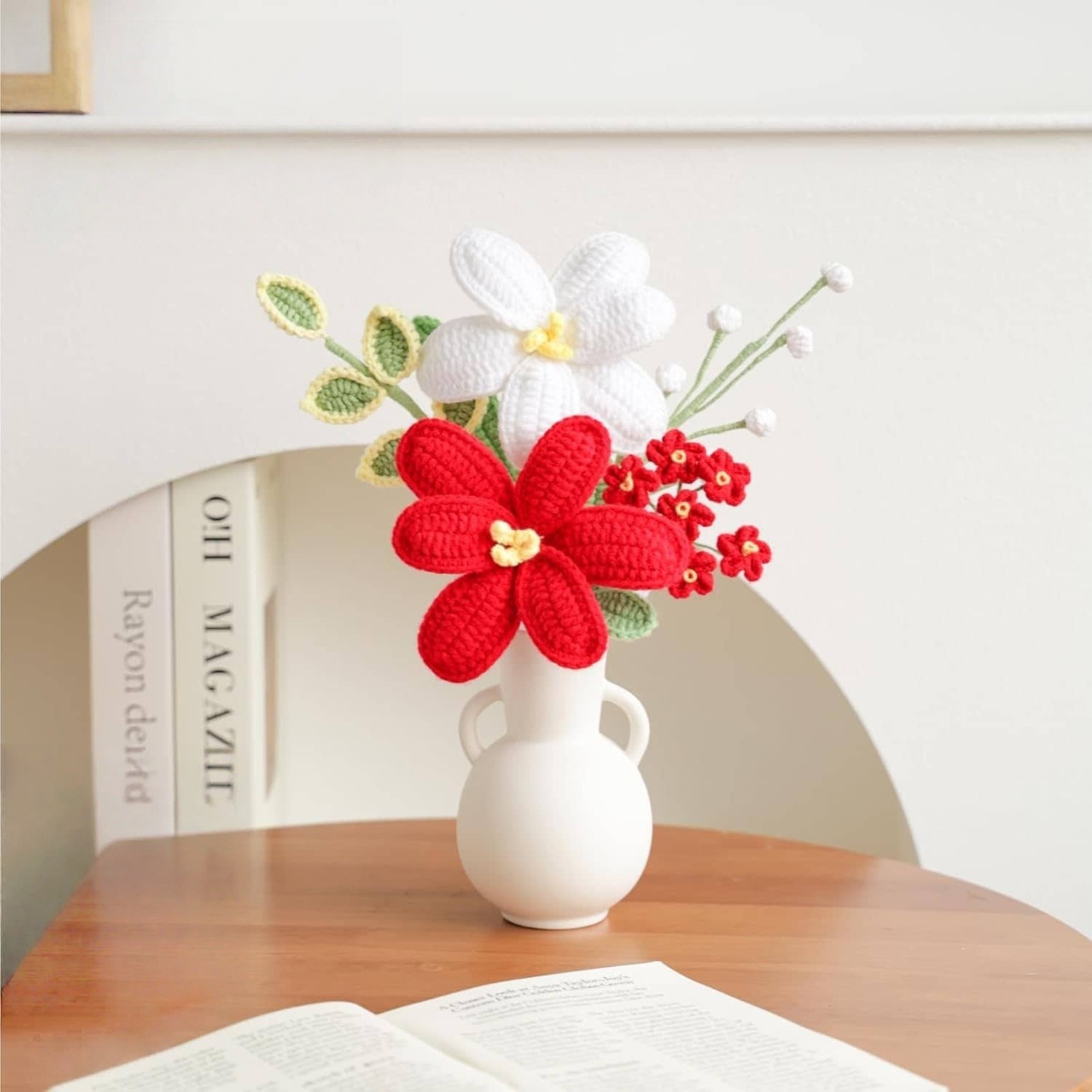 Crochet Flower Bouquet(wear vases) Suitable for Family Table Decoration