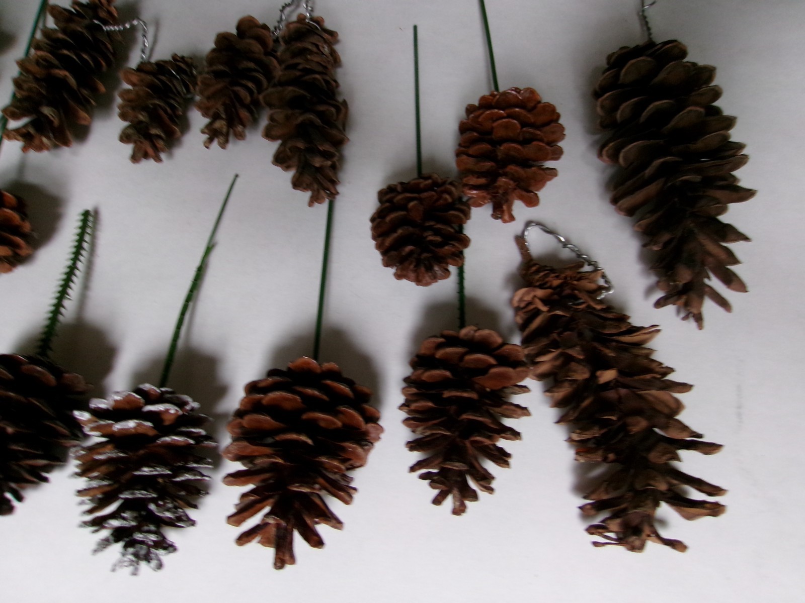 (Lot of 16) Floral Arrangement Picks PINE CONES ASST. SIZES Holiday Wreaths