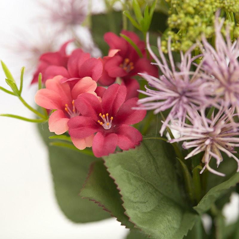 Fuchsia Artificial Lily and Queen Ann’s Lace Bush