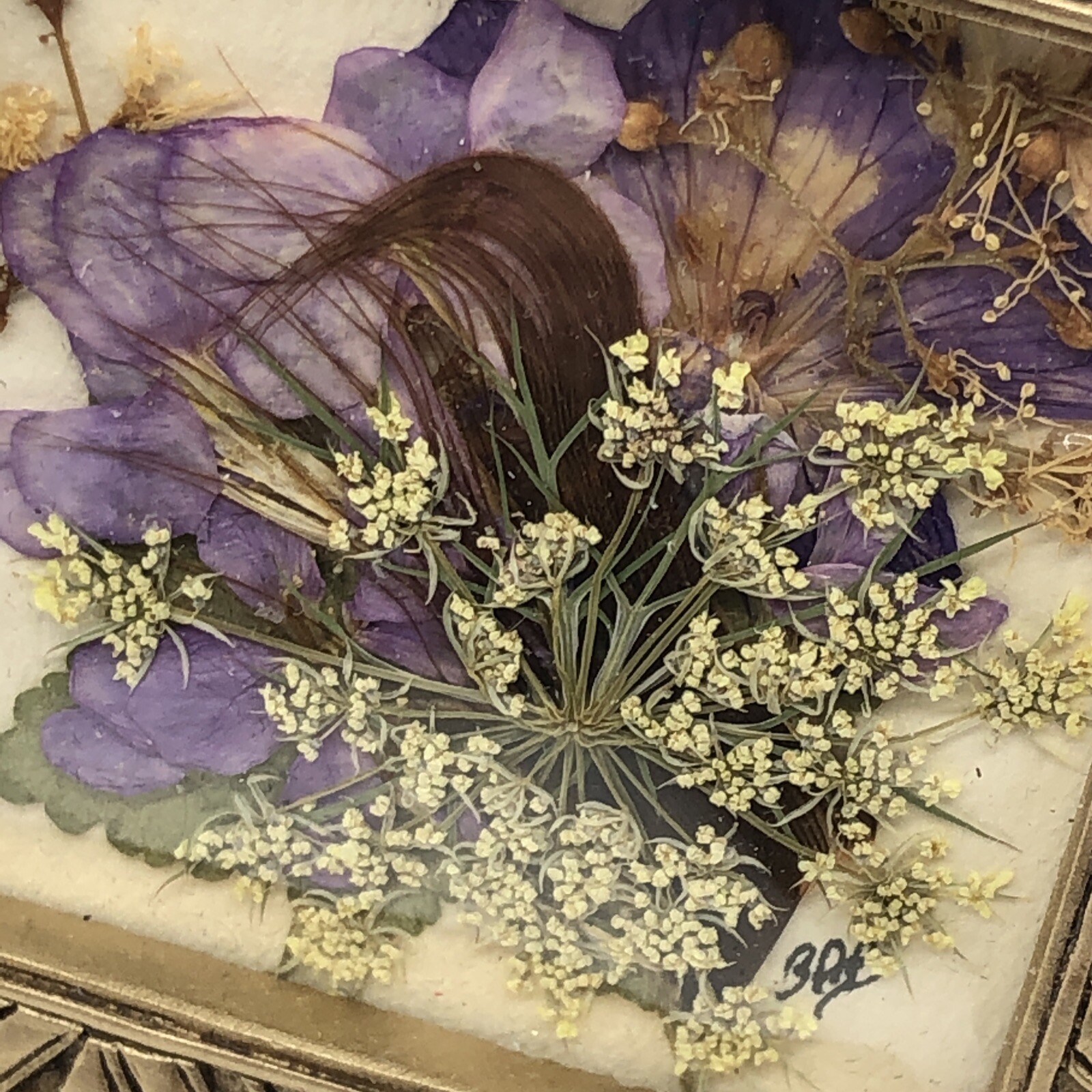A UNIQUE Handmade FRAMED FLOWER Picture with Real Dried Flowers One-Of-A-Kind