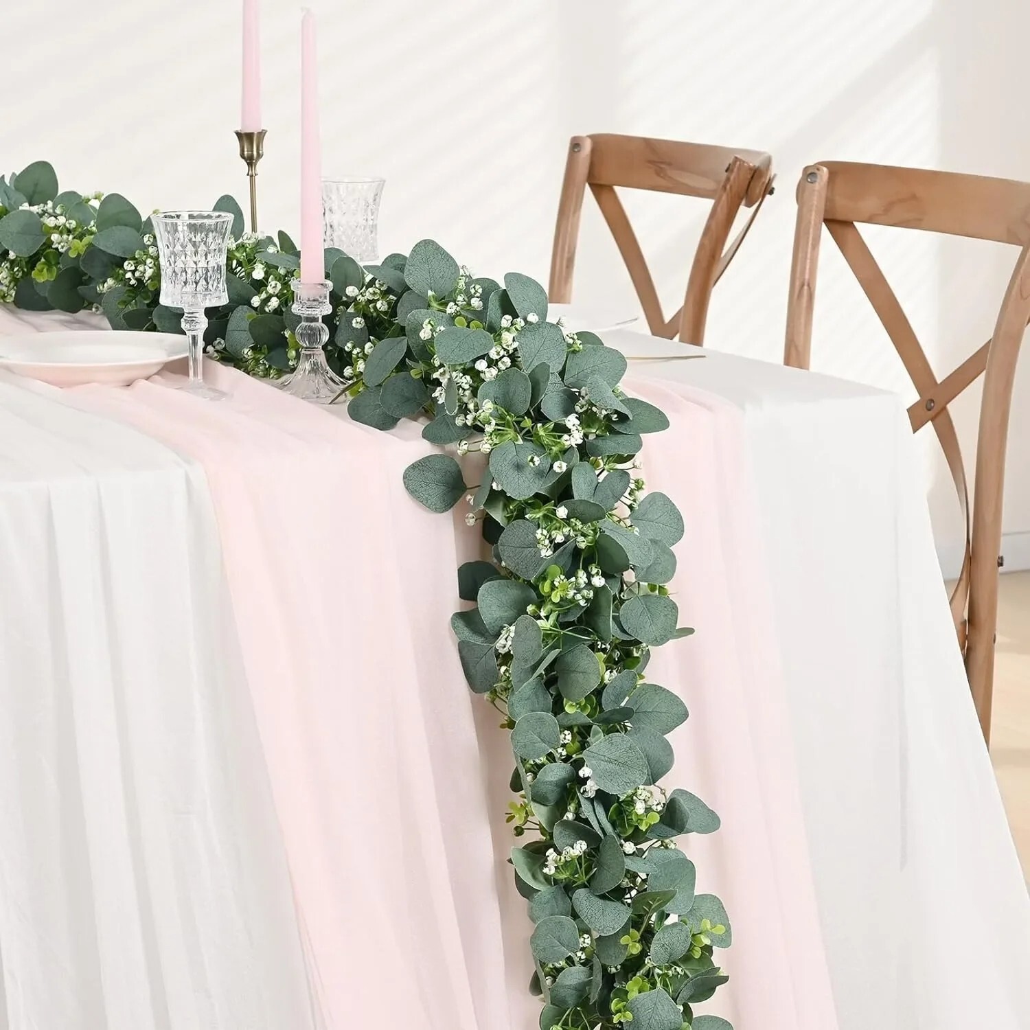 2025 Popular Artificial Green Eucalyptus Garland with White Flowers & Berries