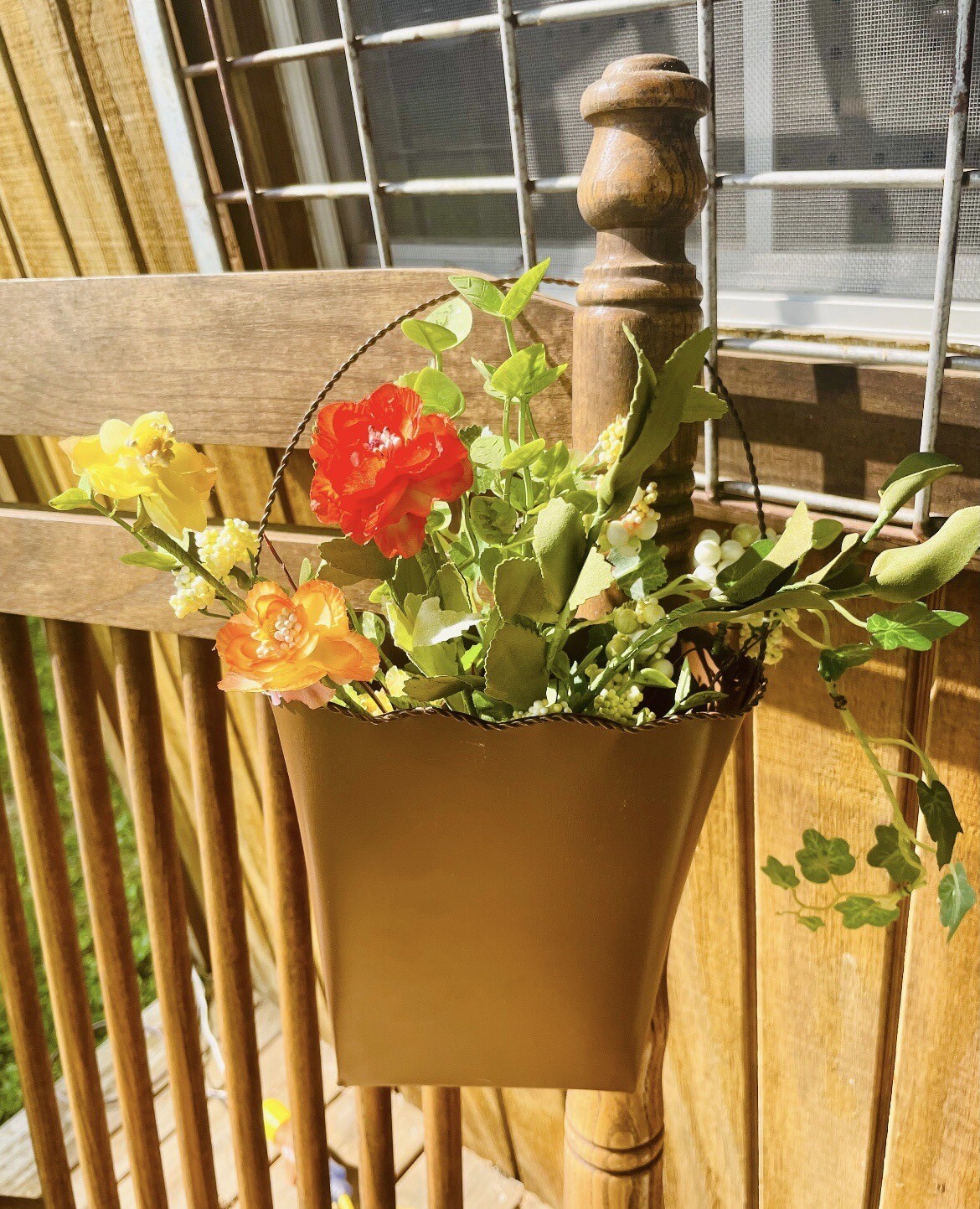 Mixed Tea Rose Bush Floral Bouquet