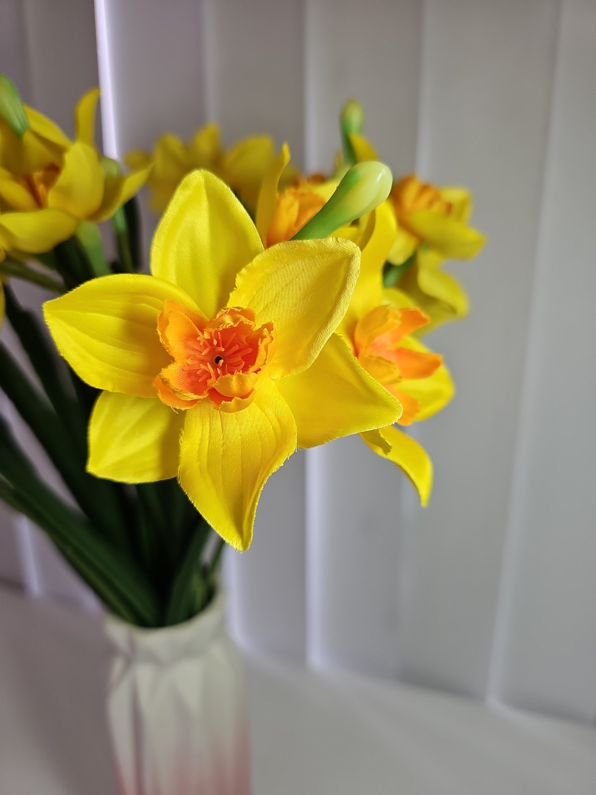 Artificial Daffodil Flowers 8 Stems Yellow Narcissus Faux Floral Decor No Vase