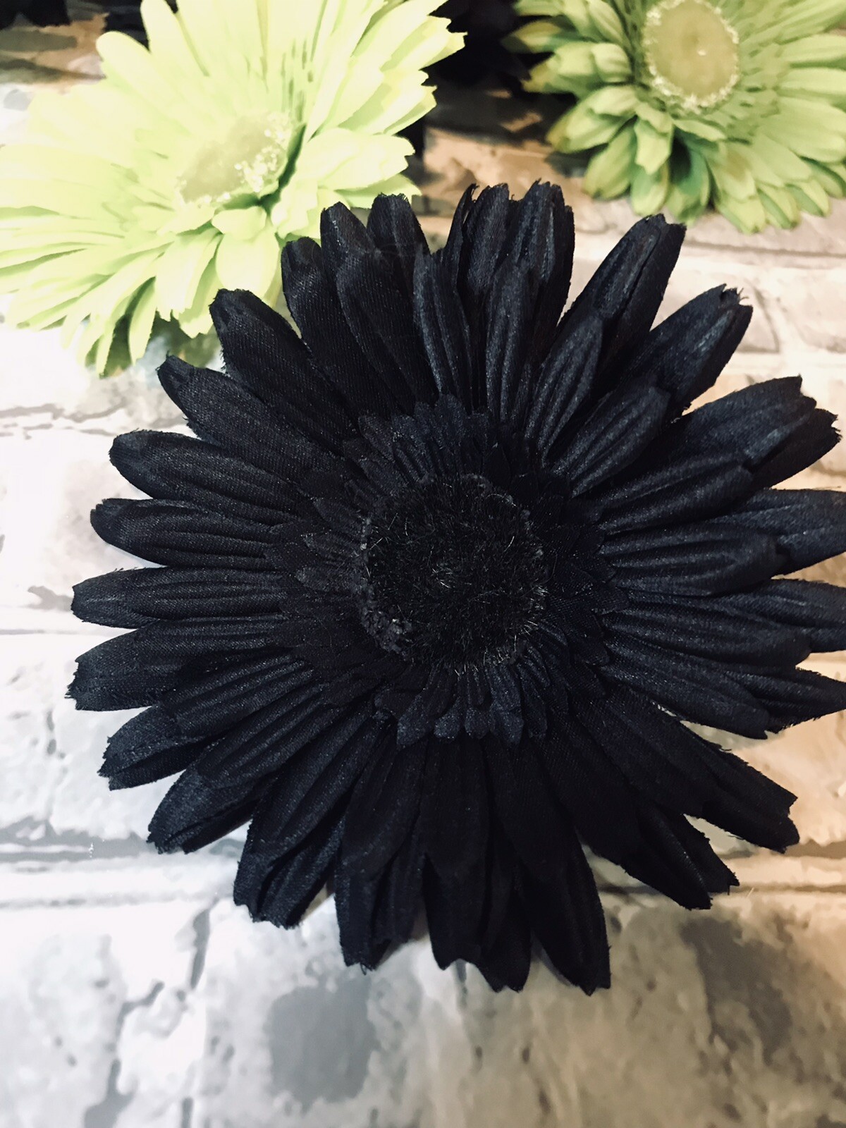 Gerber Silk Daisies 4 1/2” Flowers No Stem Black & Green Vase Fillers Crafts X8