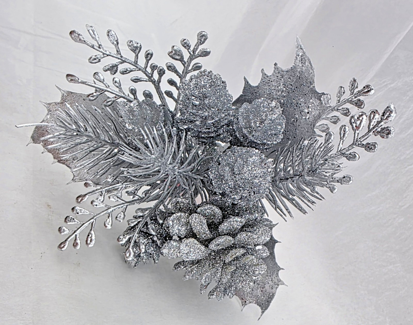 Christmas Artificial Silver Pine Cone Holly Floral Picks Lot of 15 Stems 7″ Long