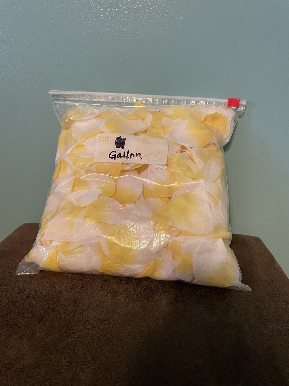 Silk Flower Petals for Wedding/Party/Nursery, Yellow & White