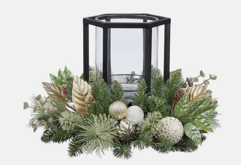 Holiday Artificial Centerpiece Gold & Silver new Glass Chrsitmas Holidays events