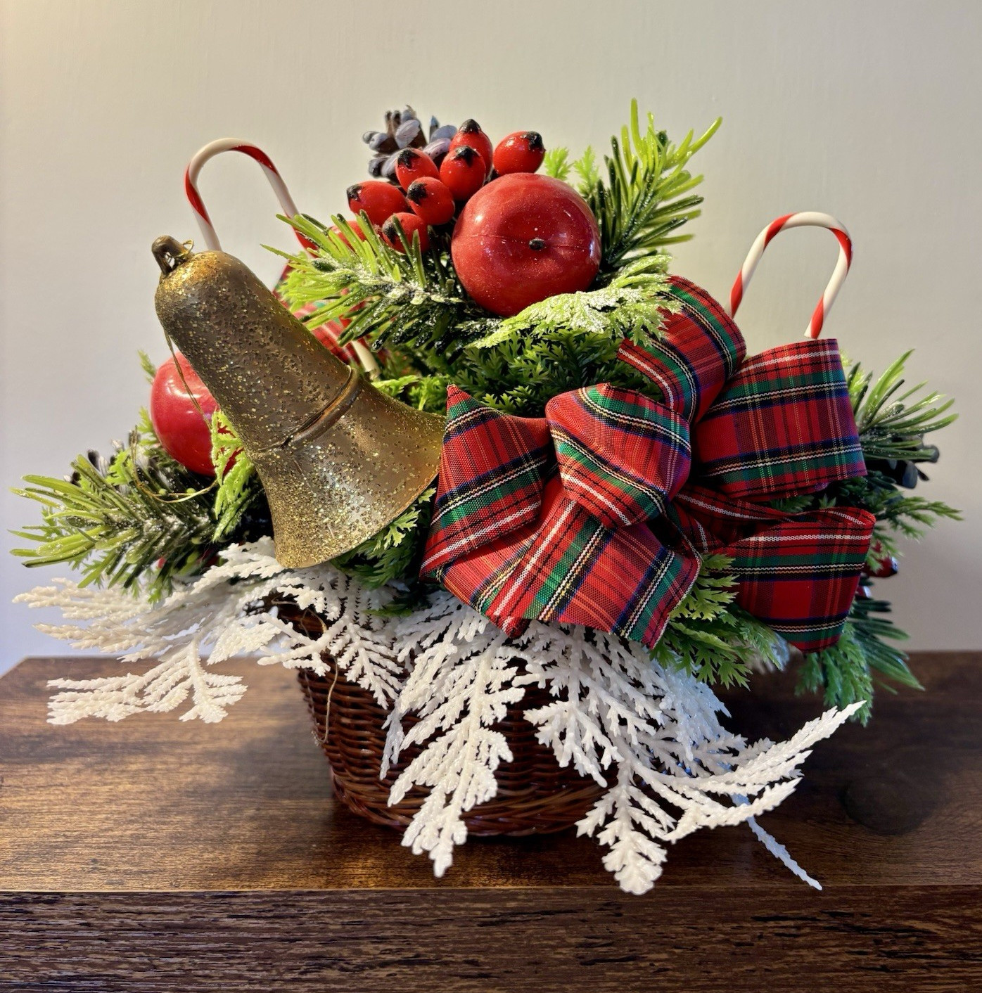 VTG Floral Design Inc. Artificial Pine Christmas Centerpiece Wicker Basket Bell
