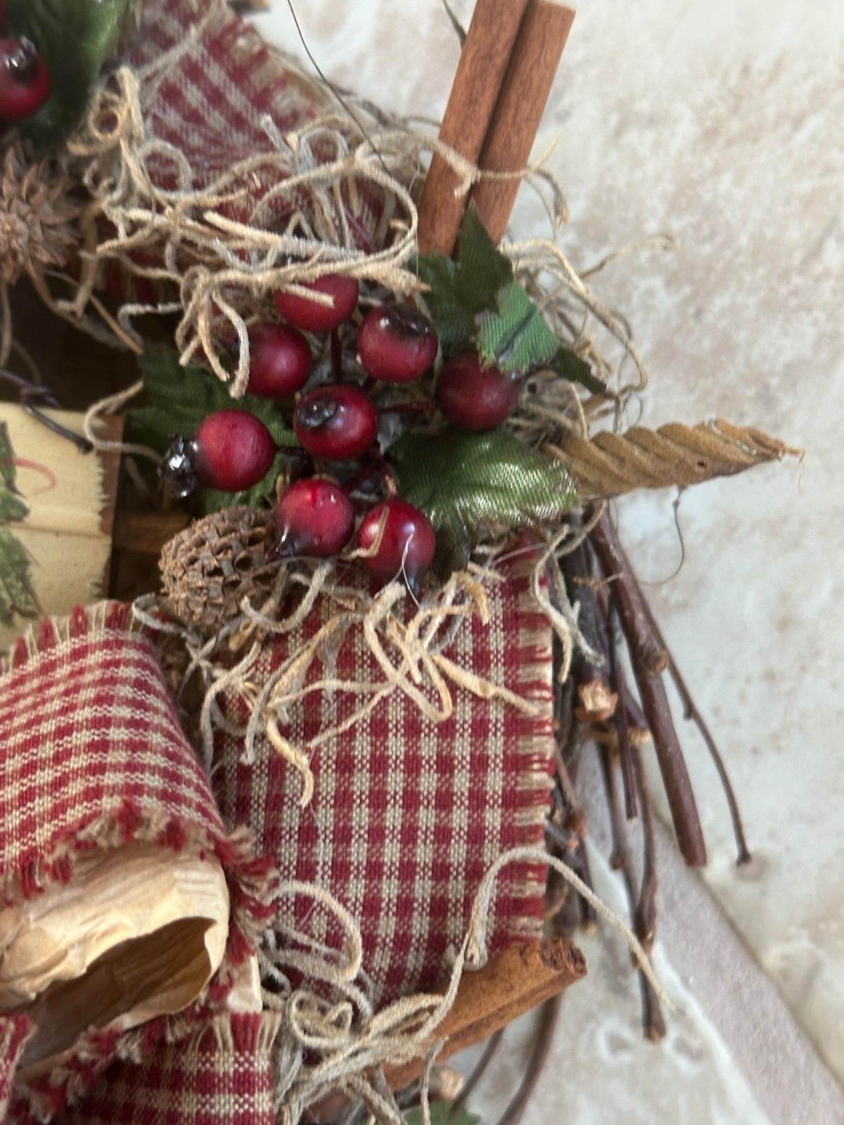 CUSTOM PETITE WELCOME WREATH W/HOMESPUN BOW AND BERRY ACCENTS:NWOT