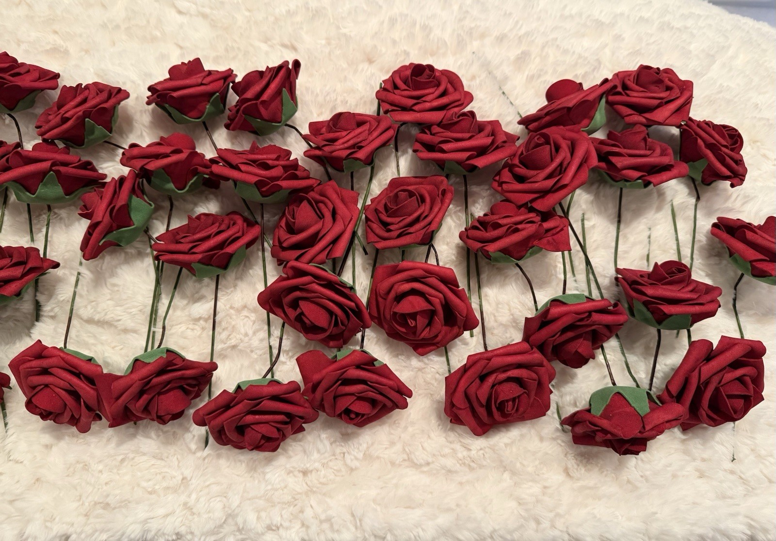 AmyHomie Artificial Real Looking Dark Red Roses For DYI/Wedding Used One Time