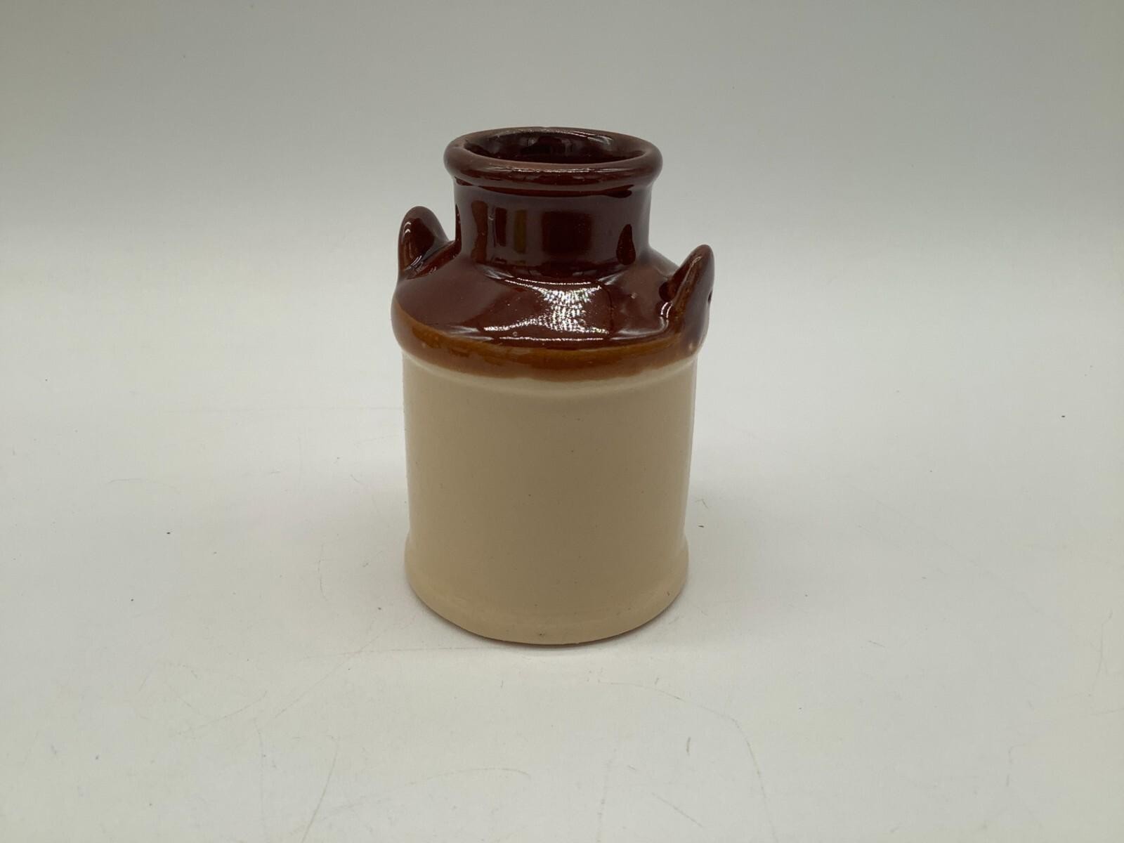 Vintage Country Collection Decor Holder With Dried Flowers Brown Beige Stoneware