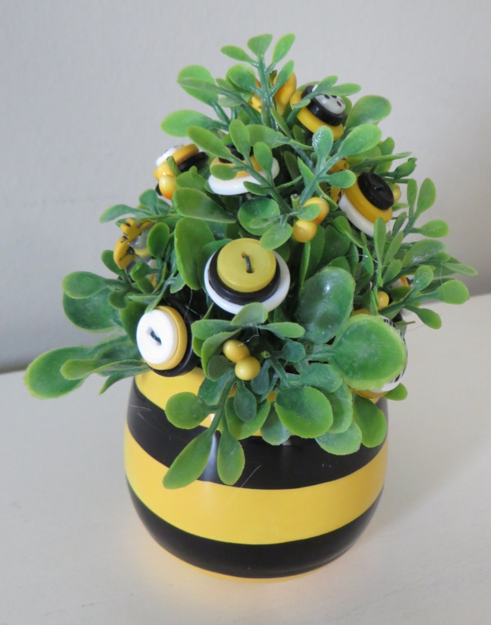 Button Flower Bouquet in MINI Bee Themed Espresso Mug – Summer Home Decor #649