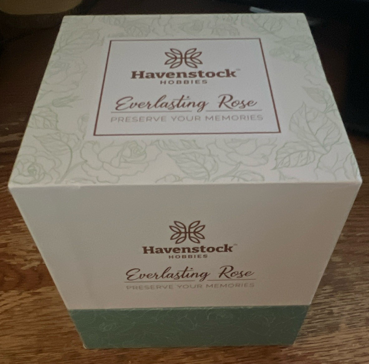 Havenstock Hobbies Everlasting Preserved Red Rose in Glass Jar, Acacia Lid