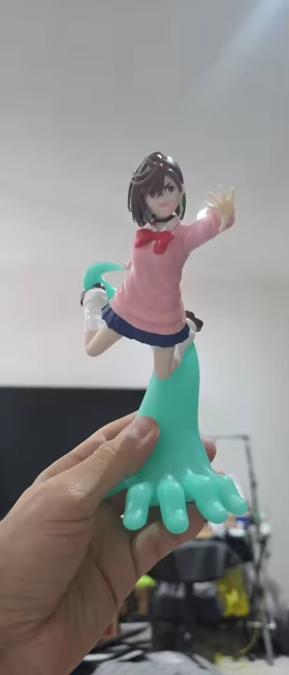 Anime Style Dandadan Momo Ayase Figure Green Energy Base Model Collectible