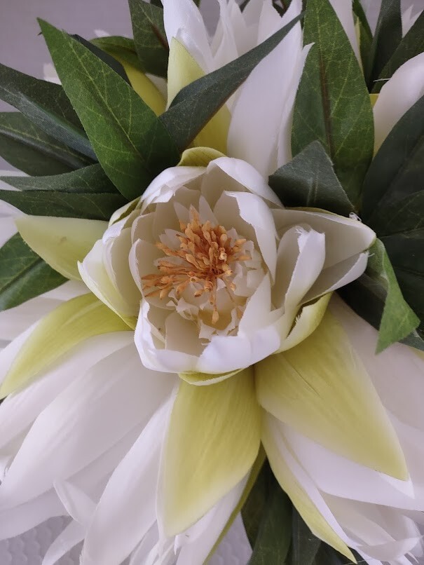 Artificial lotus flower bouquet