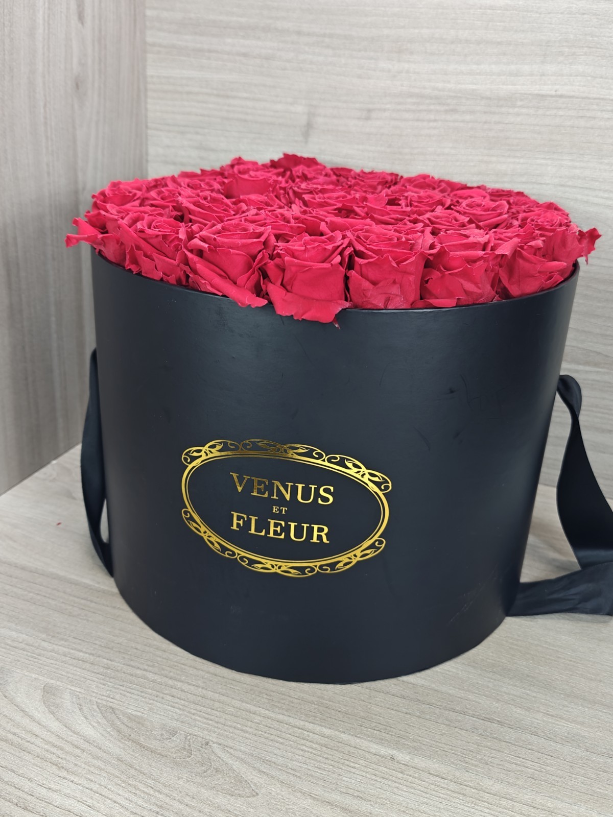 Venus et Fleur Red Roses Flower Box Arrangement Large Black Container 45 Roses