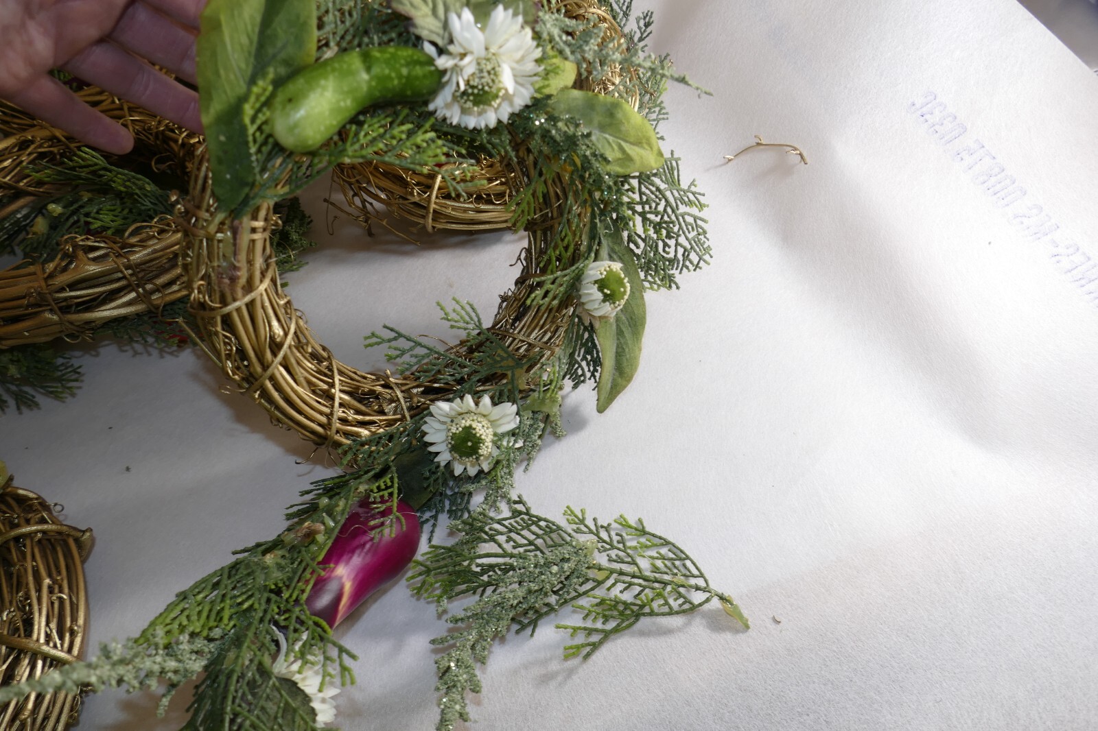 Set Of 6 Vegetable Summer Garden 8 Inch Wreaths Projects, Need Glue Gun Help