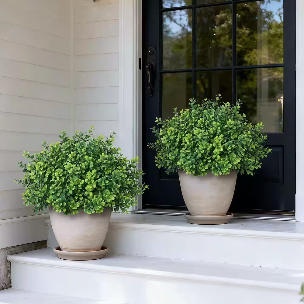 17 In. Green Indoor/Outdoor Artificial Boxwood Topiary Potted Plant Set 2-Pack U