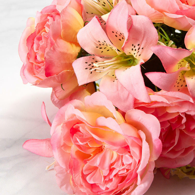 Factory Direct Craft Colorful Pink Poly Silk Rose and Lily Mixed Floral Bus
