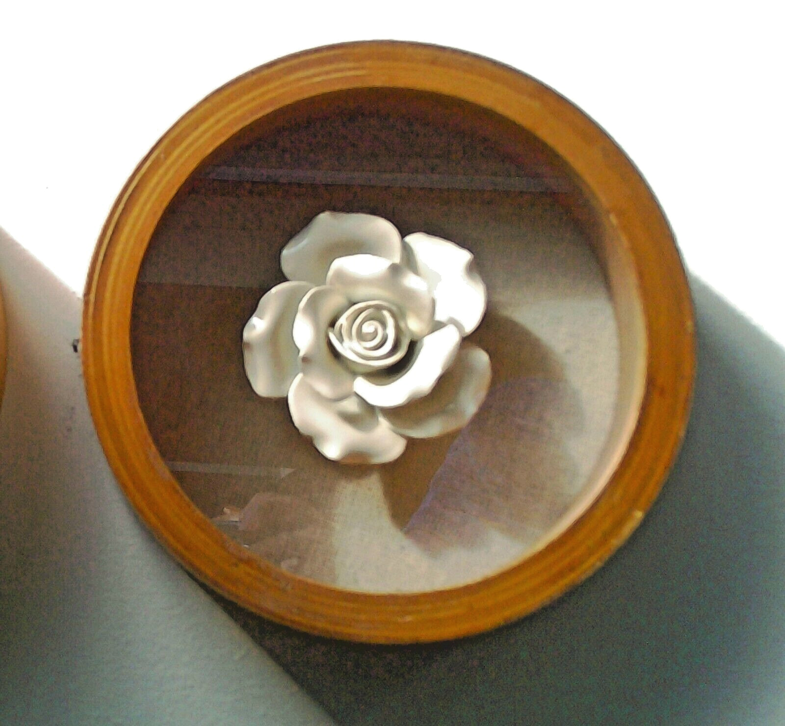 Set of 2 Ceramic White Rose Art Wall Decor In Round Wood Shadow Box Frame