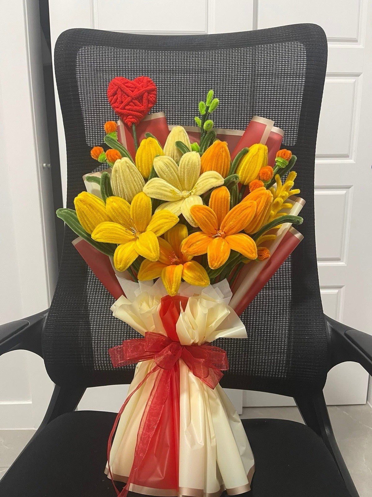 10 pcs/ $34.95 each FuzzyWire -Daisy Gerbera Lily Pot & Wrapped Bouquet