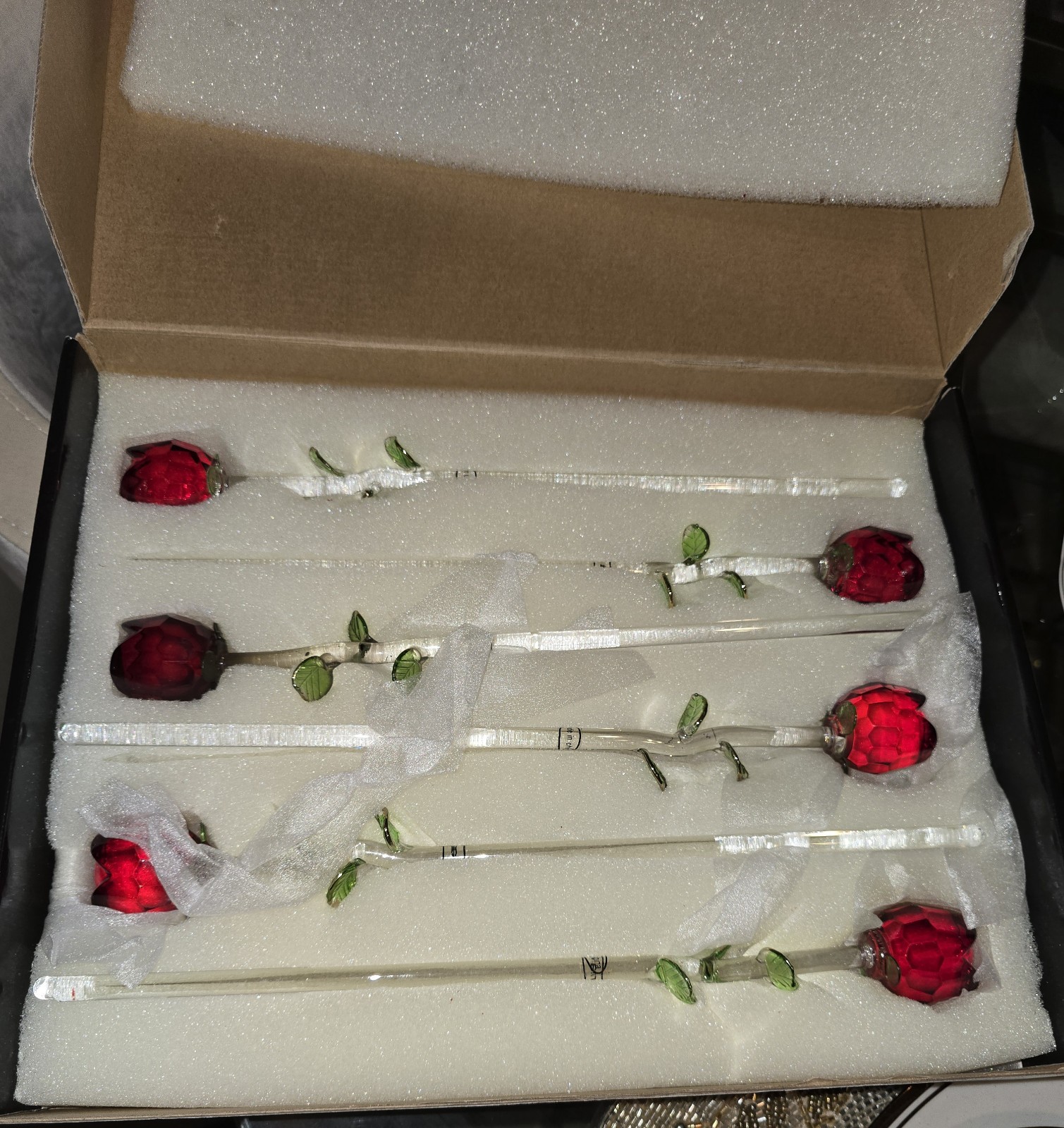 Eros Handmade Crystal Glass Rose Bouquet Set of 6, 13 in, Red
