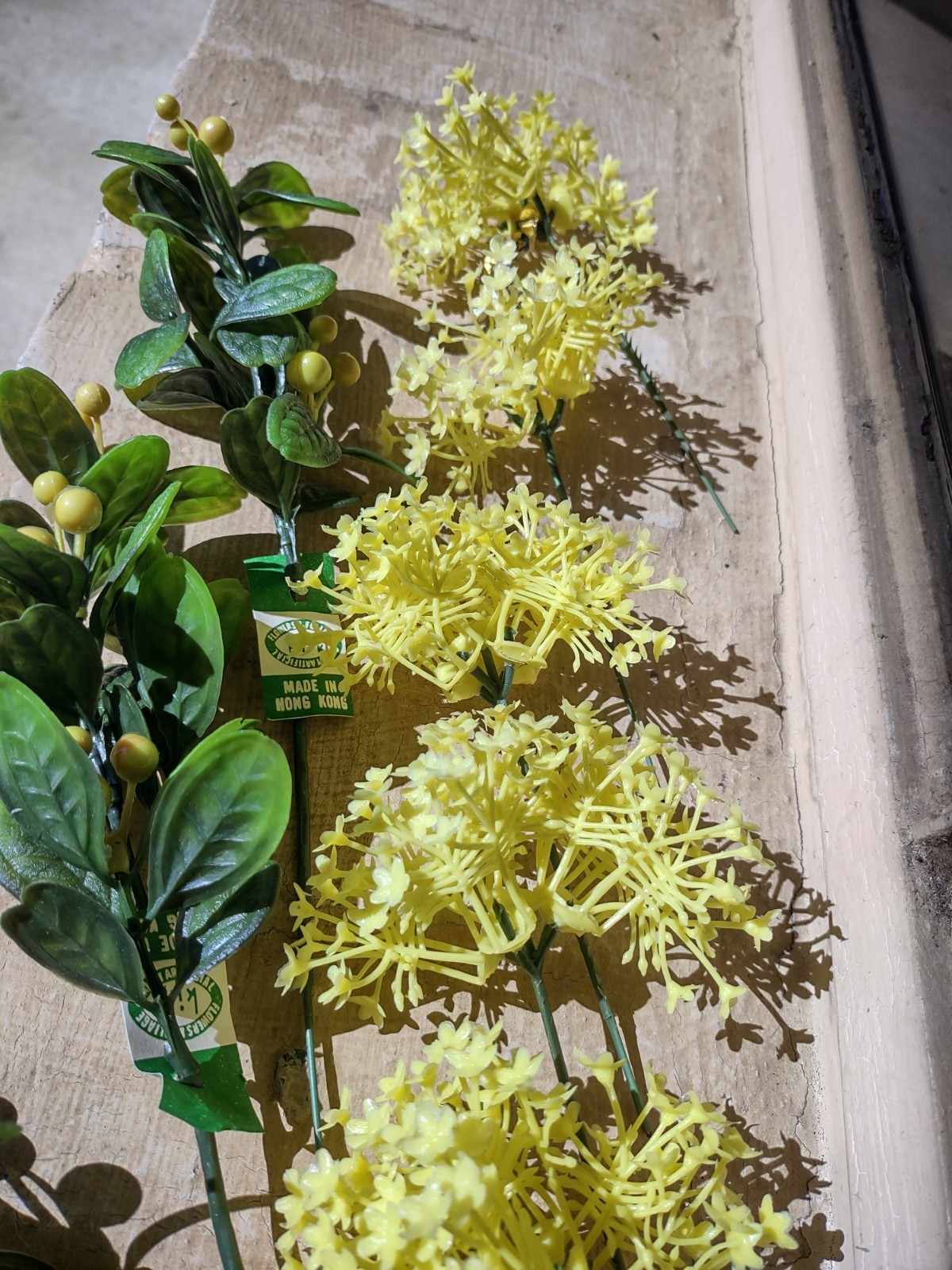 9 Stems 1960s Vintage Plastic Retro Flowers & Greenery-Mistletoe & Babies Breath