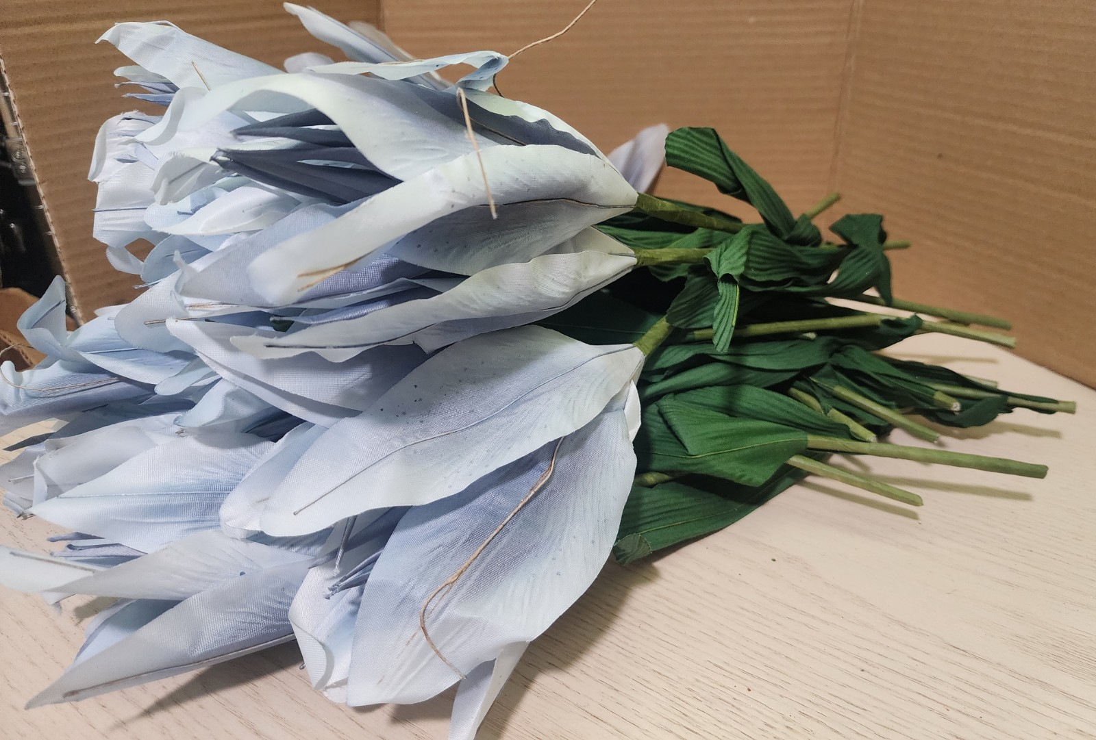 22 Large 16″ Wired Bendable Stemmed Gray Blue Green Flowers for Crafts or Decor