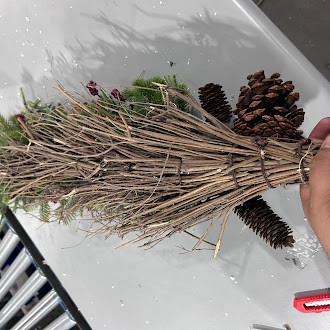 ARTIFICIAL RED BERRY STEMS PINE BRANCHES FOR CHRISTMAS – GREEN