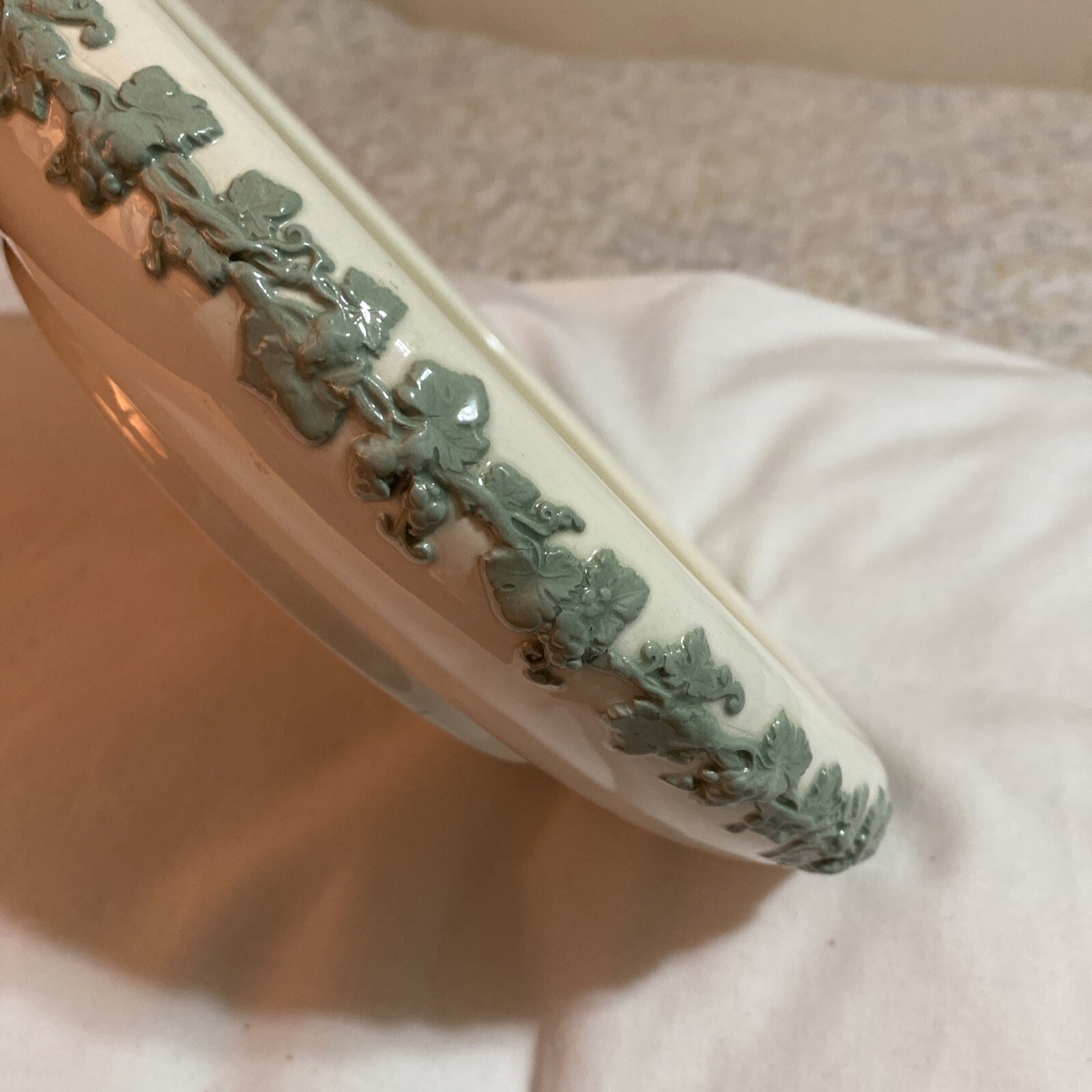 Rare England Wedgwood Embossed Queen’s Ware Decorative Floating Gardenia Bowl #5