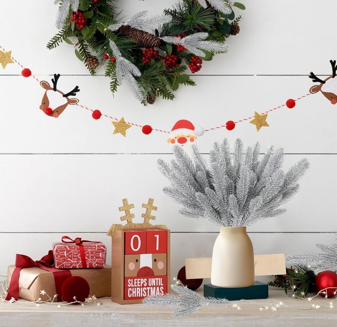 Recutms 20pcs Artificial Pine Needles Branches Christmas Glitter Twigs Pine…