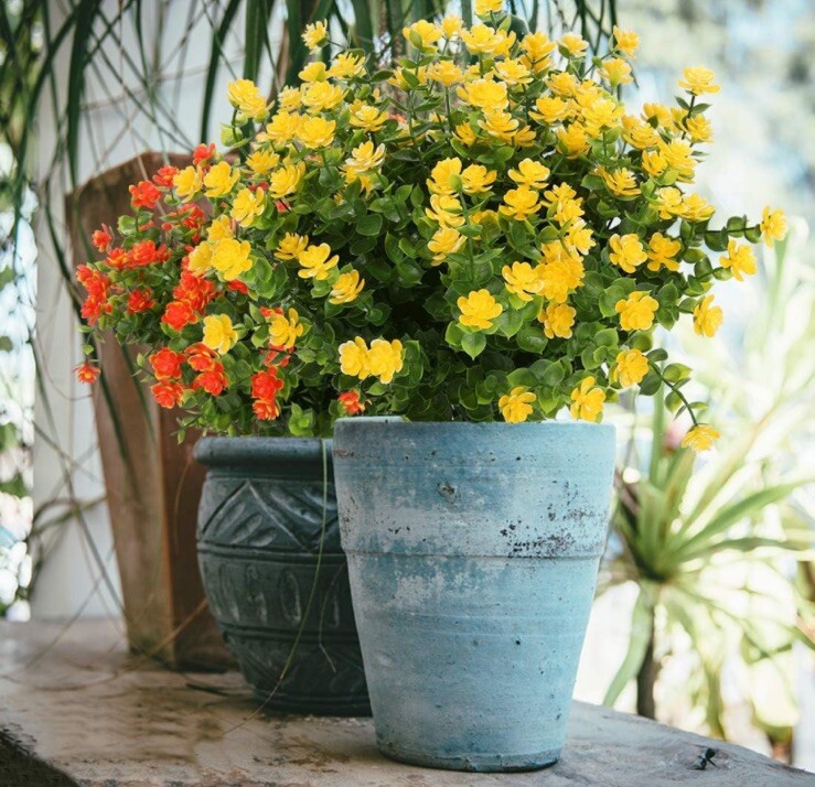 9pcs Yellow Artificial Flowers With Green Leaves – Great 4 Indoor & Outdoor 🆓📦