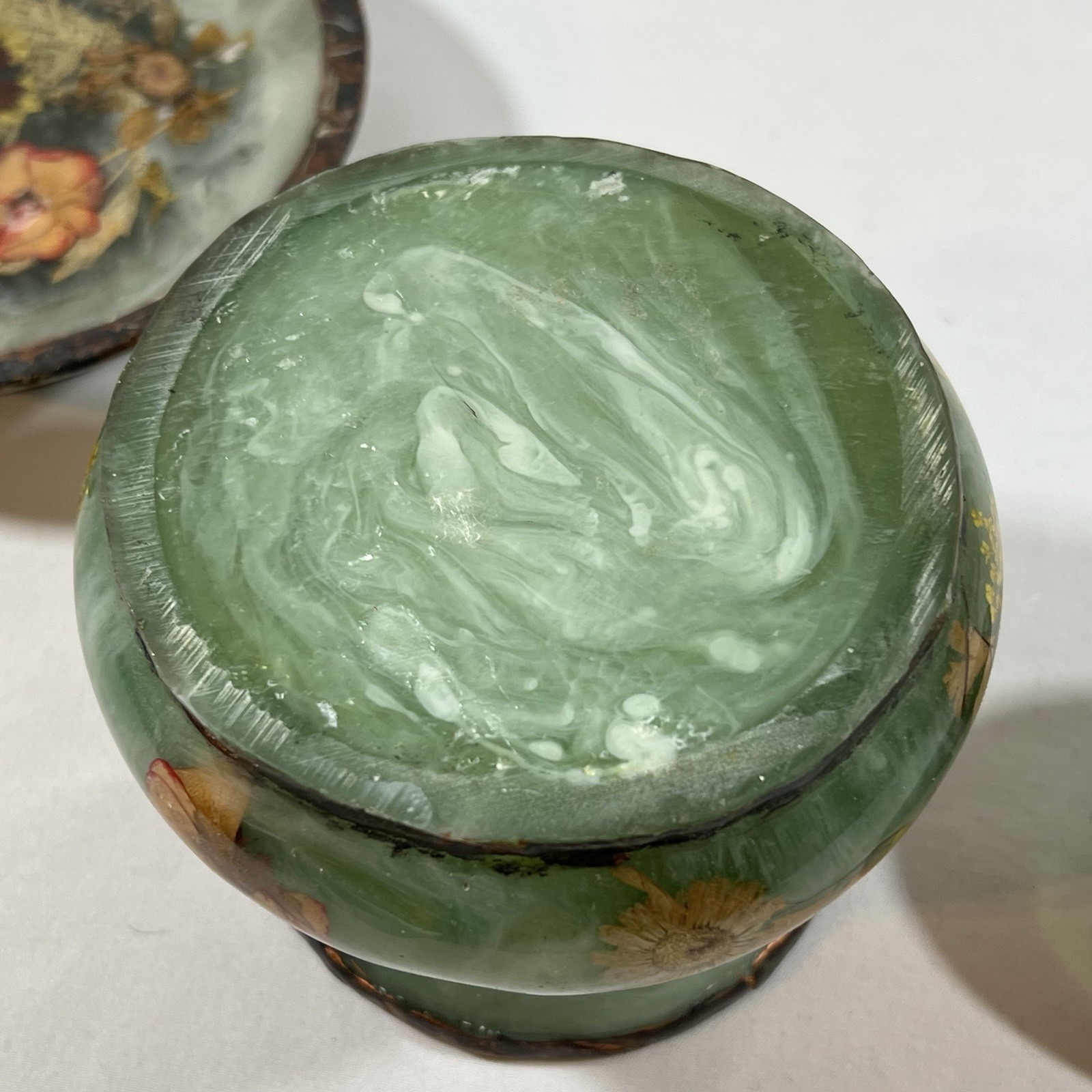 Vintage India Ink Pressed Flower Green Resin Fresh Fields Soap Dish & Container