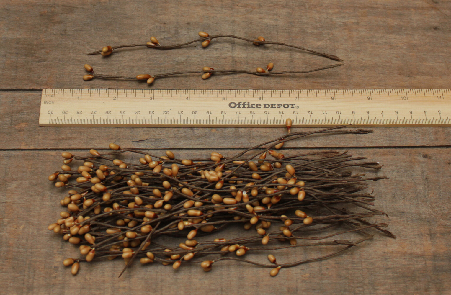 Set of 50 — Primitive 7″ Pip Berry Antique Gold Branches – Crafting