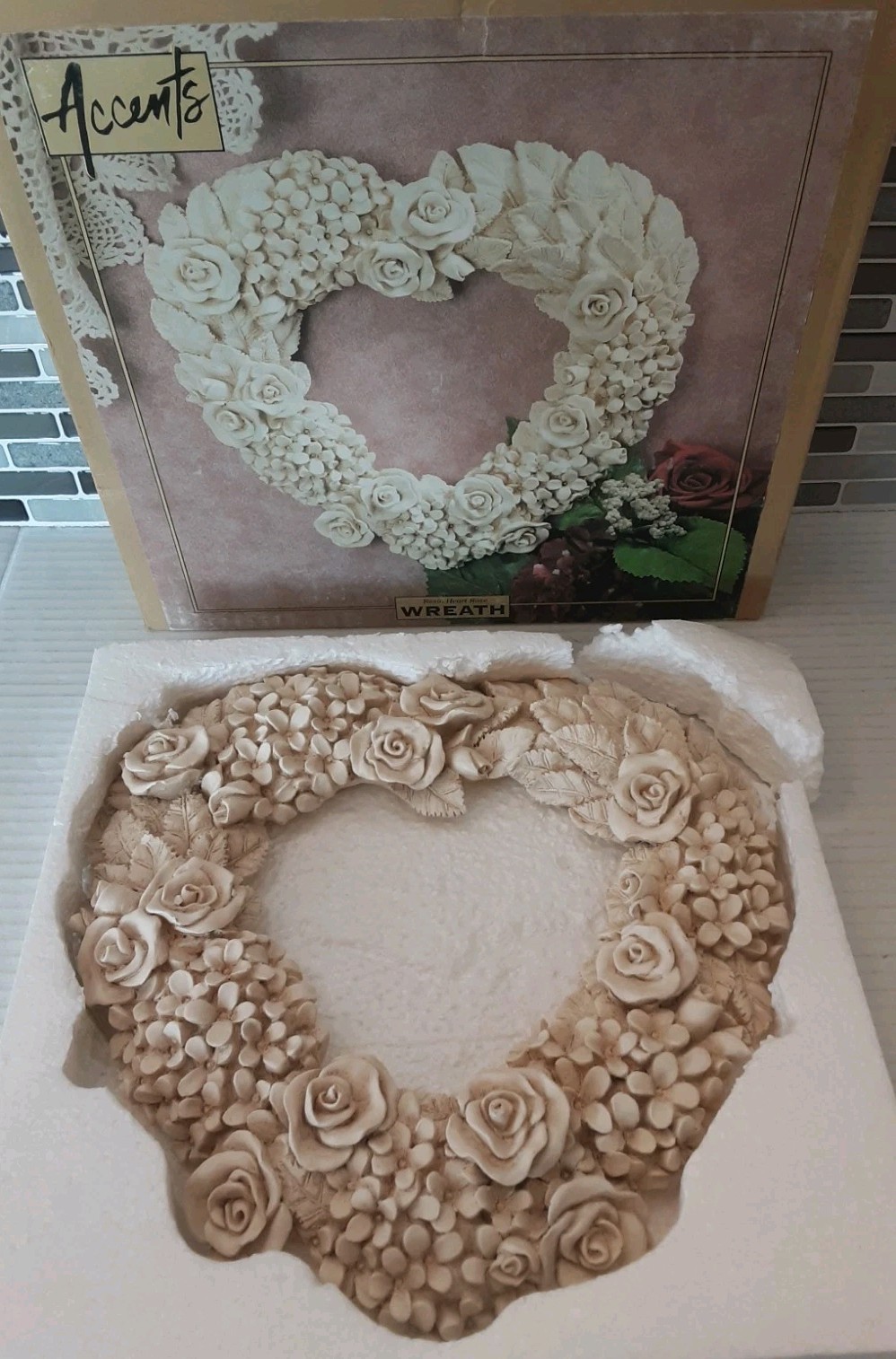 Vtg Resin Heart Rose & Hydrangea Off White Wreath Wall Hanging Decor W/Box