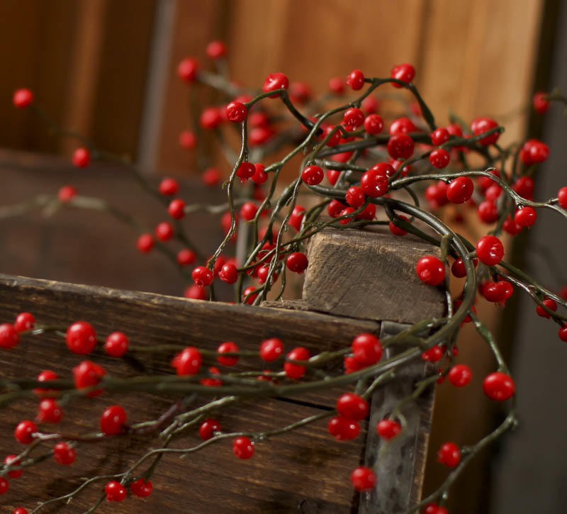120″ Weatherproof Vinyl Red Berry Garland – Indoor or Outdoor Use