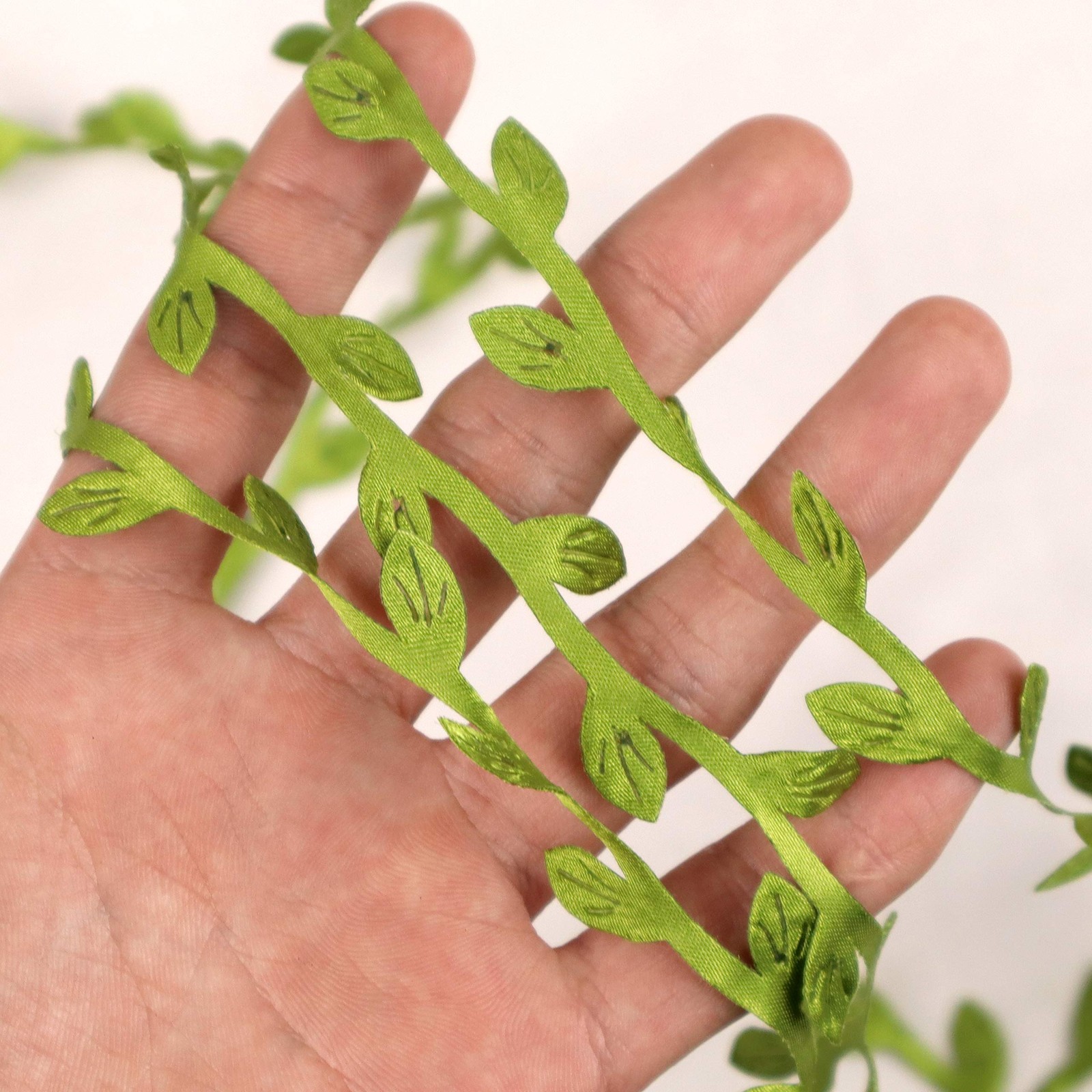 Artificial Ivy Vine -20 Yards Faux Green Leaf Ribbon Roll with Realistic Leav…
