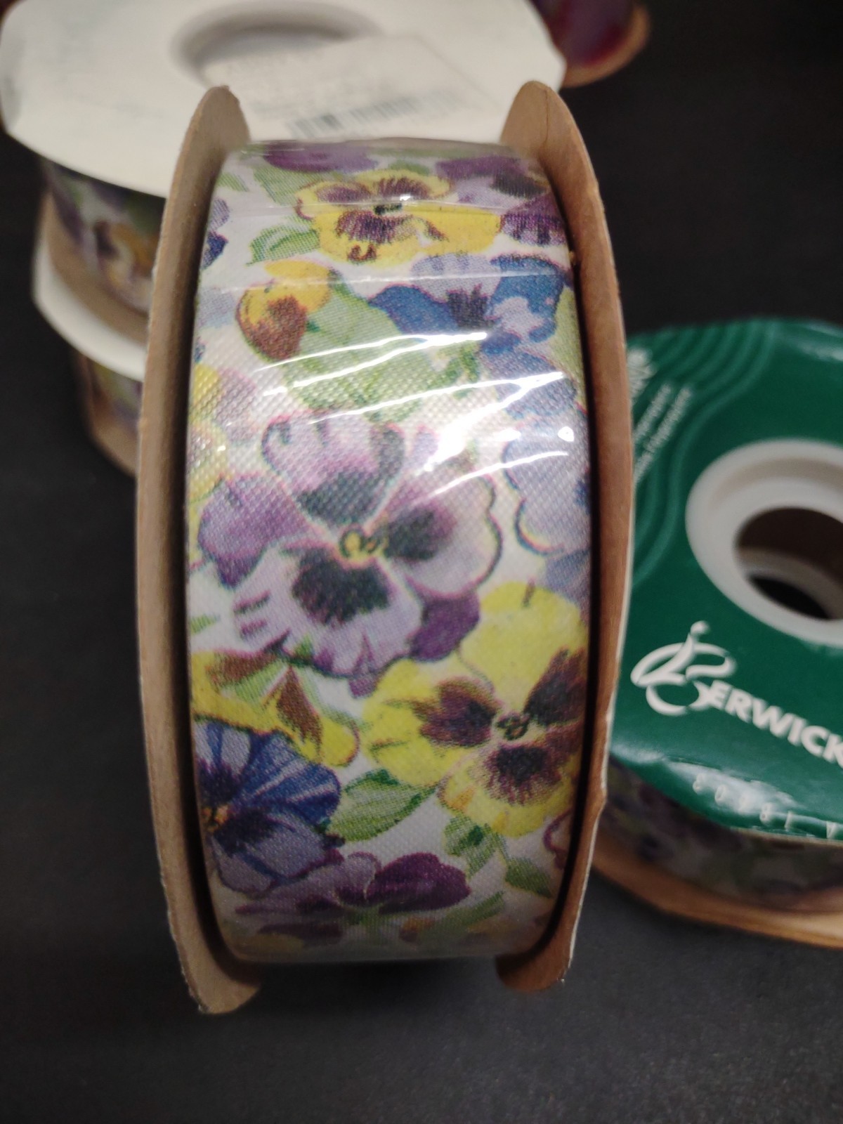 #9 Berwick Flora-Satin 50Yd Pansies, Waterproof Pansy Print Ribbon 1.25″