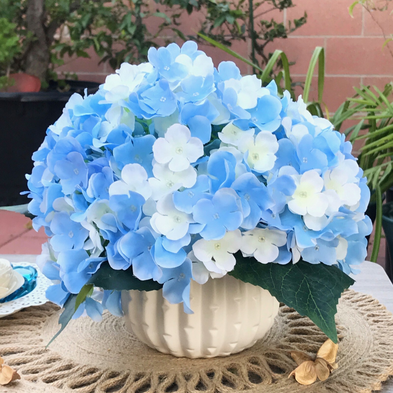 Artificial Silk Hydrangea Flower Arrangement in Ceramic Vase with Faux Water