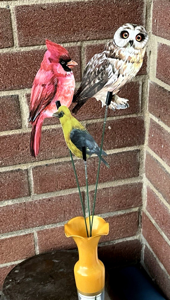 Colorful Bird Picks Lot of 3 Plastic Birds on Wire Stems Owl, Cardinal, Oriole