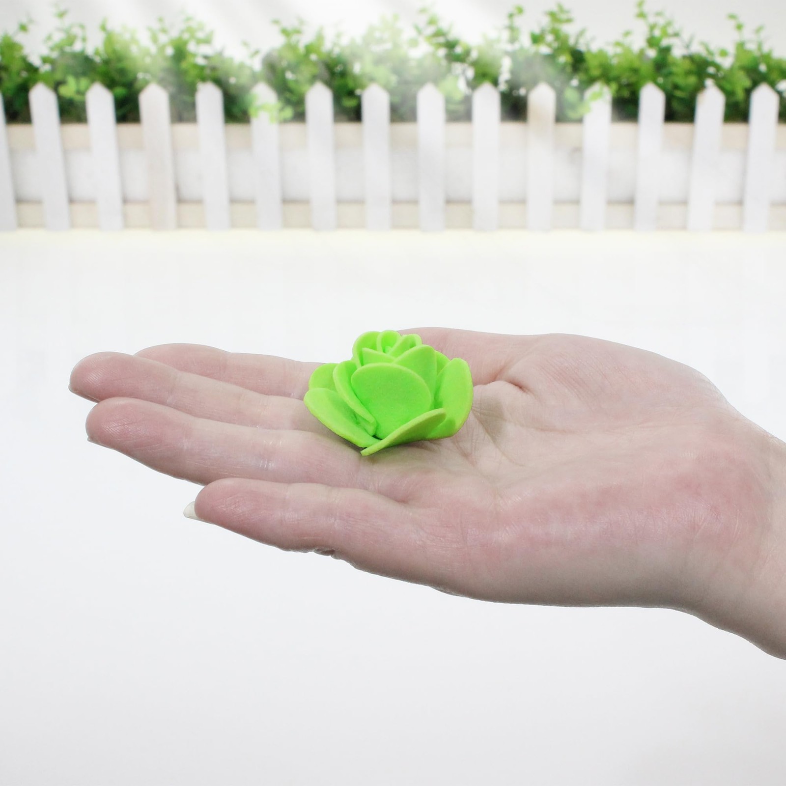500 PCS 1.4 inch Mini Green Artificial Rose Flower Heads Bulk for DIY Crafts