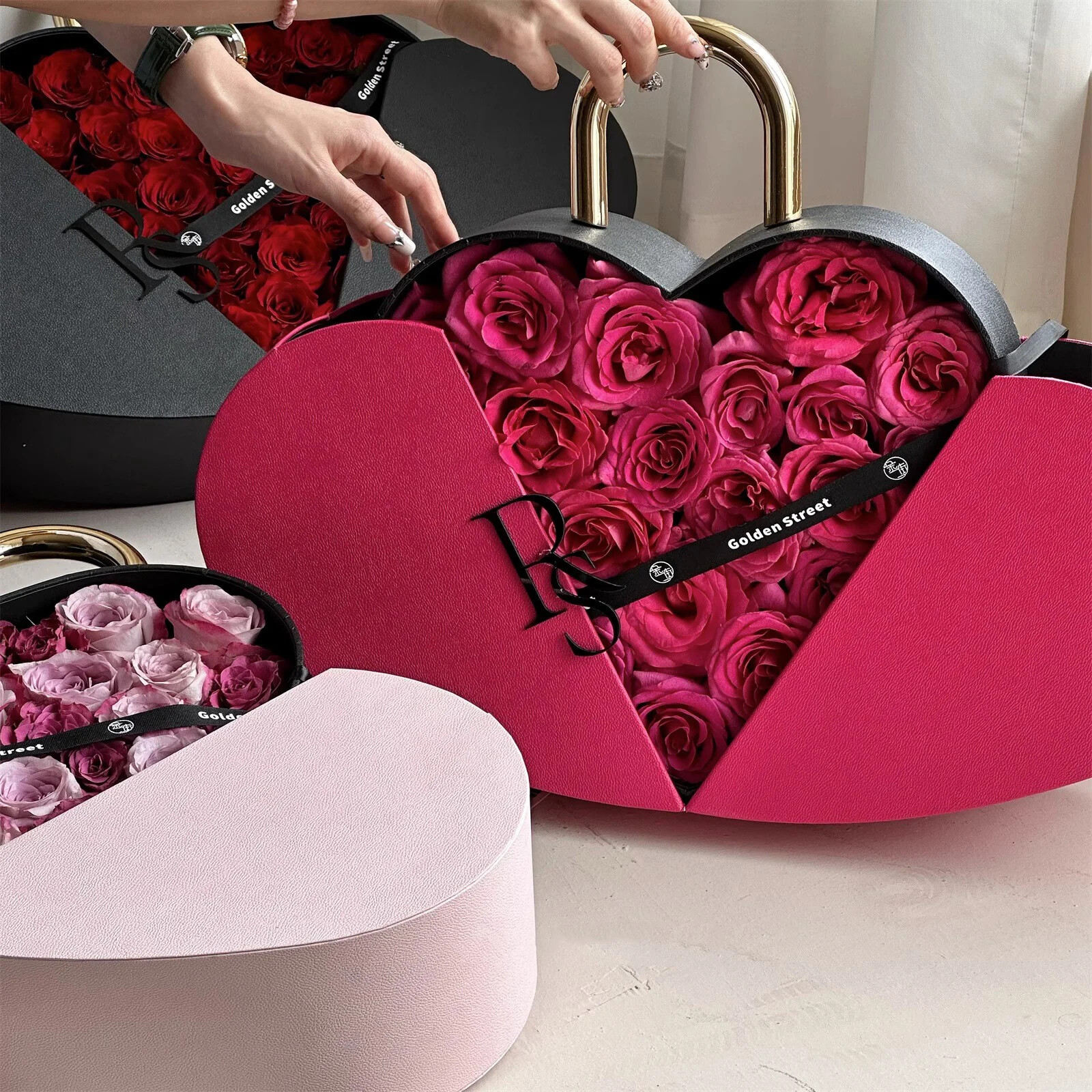 Wholesale Heart-Shaped Velvet Gift Boxes for Preserved Flowers