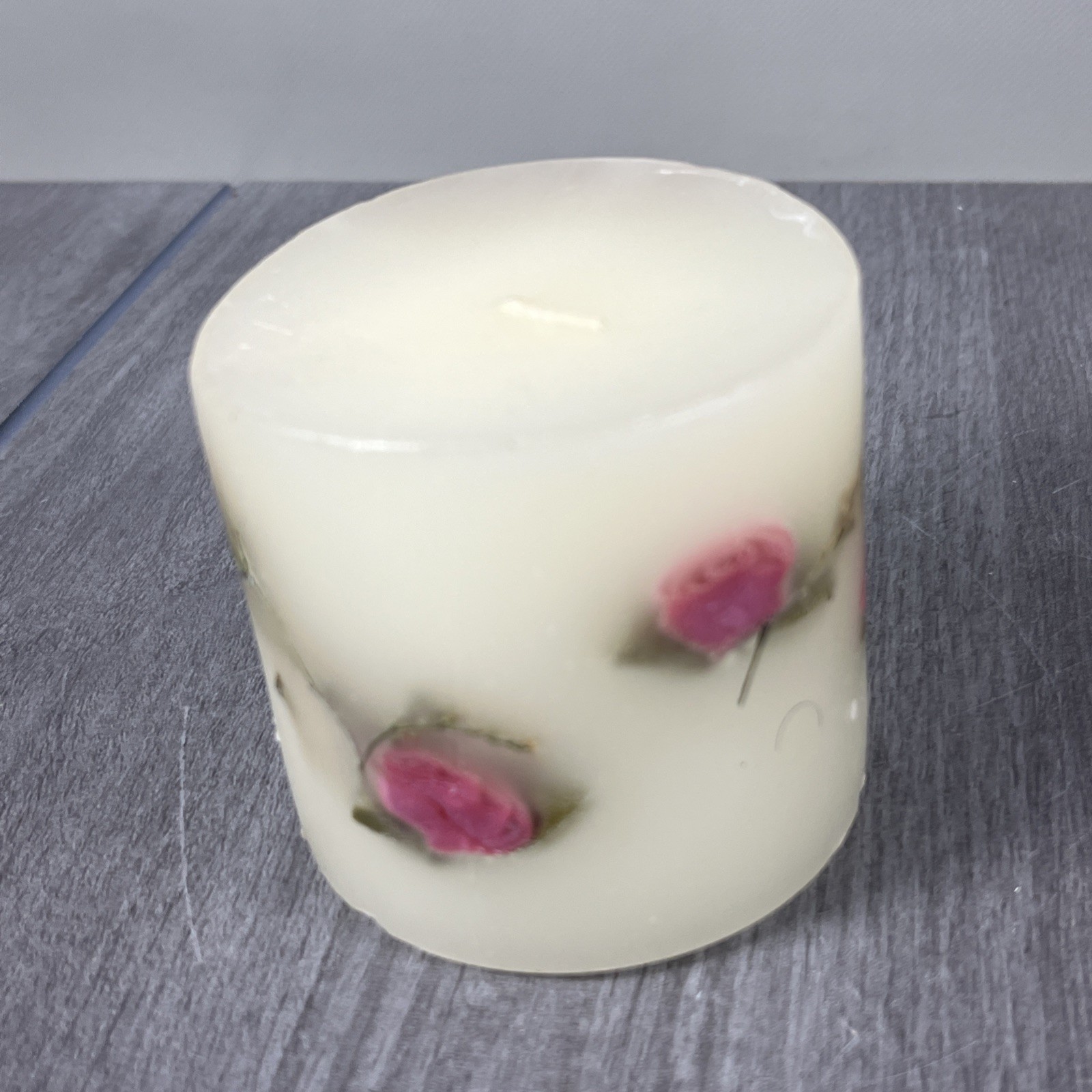 Handmade Candle with Dried Flowers Free Standing Home Decor Gift Idea