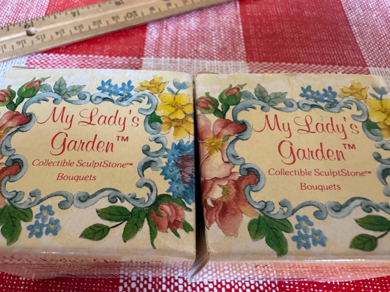 My Lady’s Garden mini ceramic flowers in pot, lot of 2