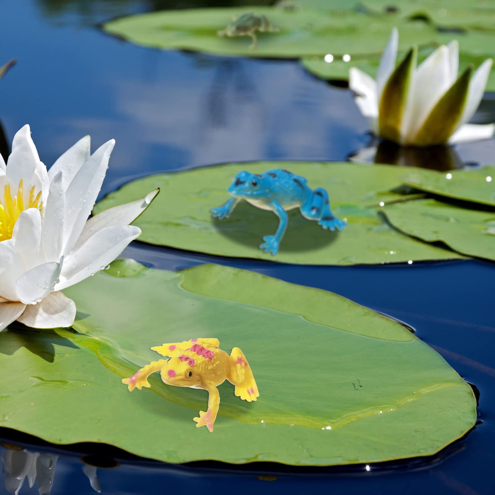 22 Pcs Artificial Floating Lotus Flowers with Frog Figures for Garden Decor
