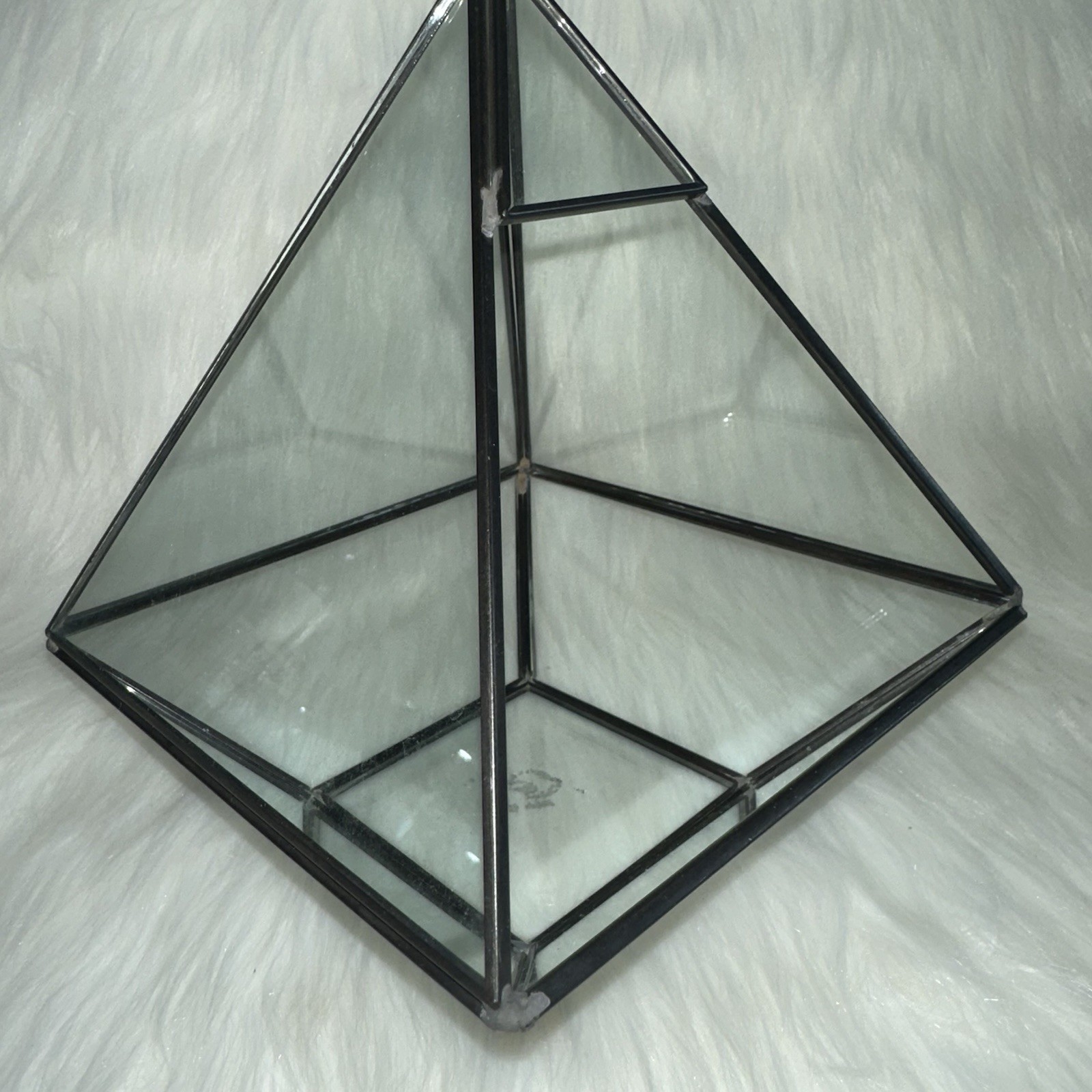 Pyramid Glass Geometric Terrarium Box Hanging/Tabletop Planter Succulents 8in