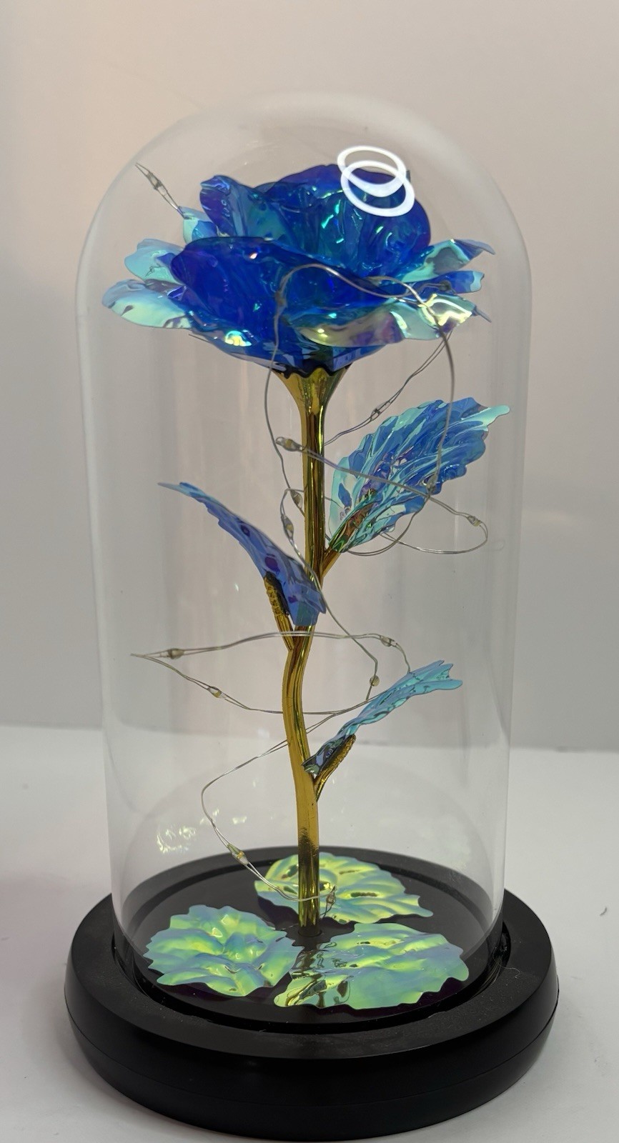 BLUE IRIDESCENT ETERNAL ROSE IN GLASS DOME WITH LED LIGHTS. VGC BATTERY WORKS.