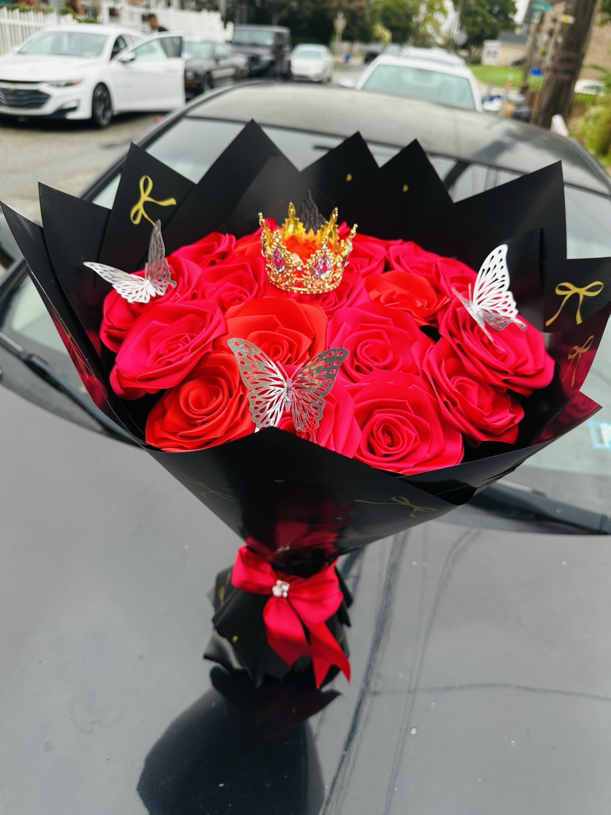 Eternal Roses Handmade 100% don’t Miss In 30 Roses It Crine, And Butterflies