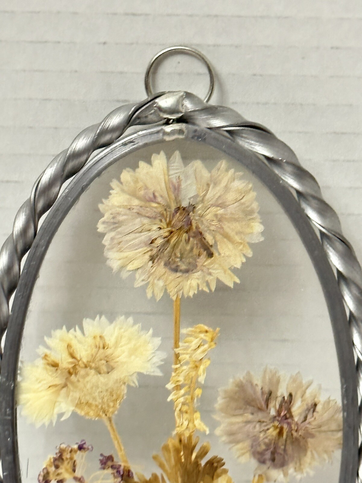 Lasting Impressions Real Pressed Flowers in Glass Oval Metal Frame Suncatcher 6”