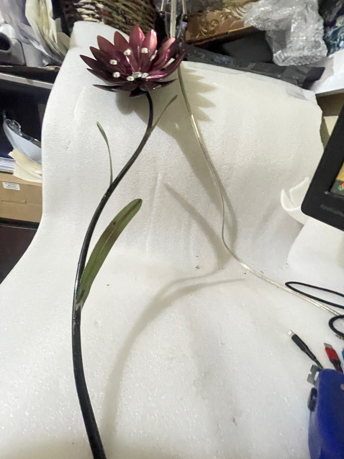 Indoor Outdoor Flower Stem with Clear stones 23″L x 8″W (S)